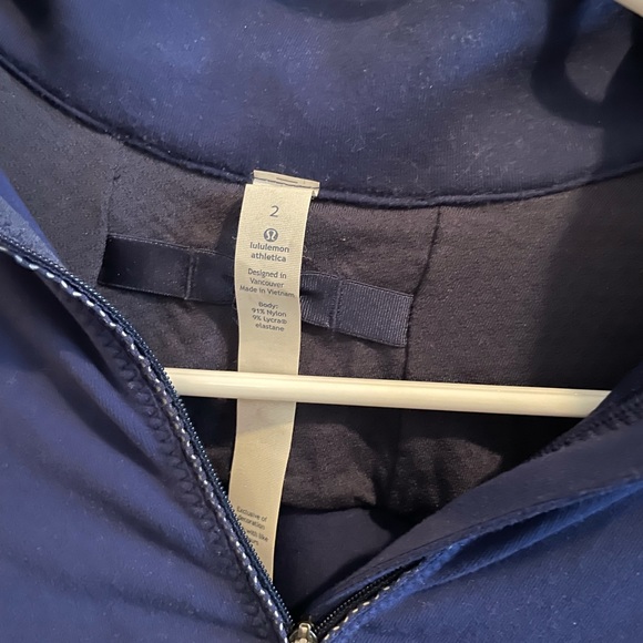 Lululemon Quarterzip - Picture 2 of 4